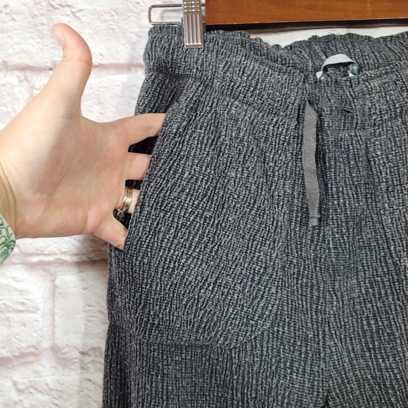 Zara Gray Stripe High Rise Crepe Drawstring Jogger Pants - Picture 3 of 7